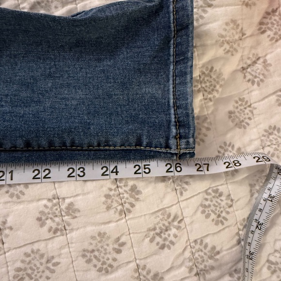 Juniors / Women’s Ankle Jeans - Picture 7 of 7